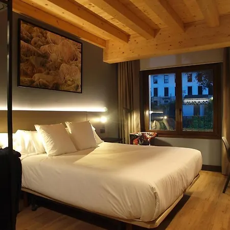 M&uga Hotela Elorrio