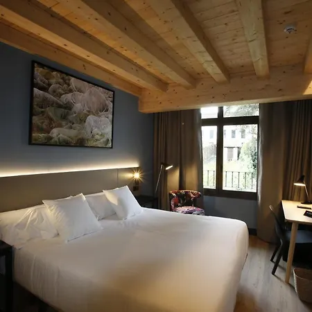 M&uga Hotela Hotel 2*