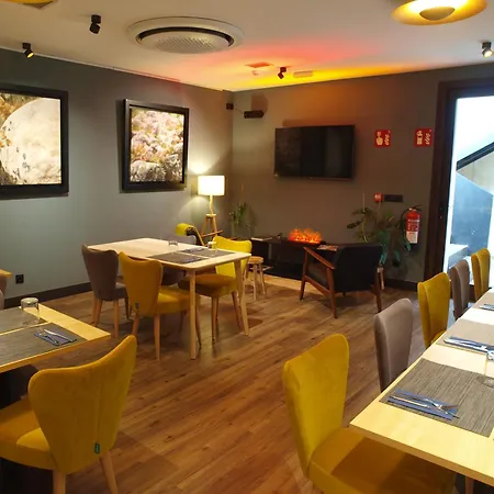 M&uga Hotela Hotel 2*